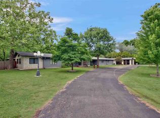 1531 N Ridgewood Dr, Wichita, KS 67208