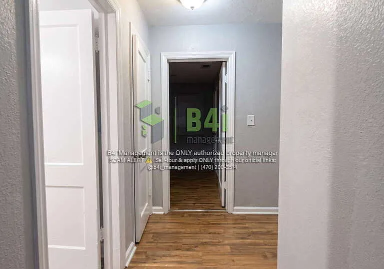 904 Harbison Dr — Photo 15