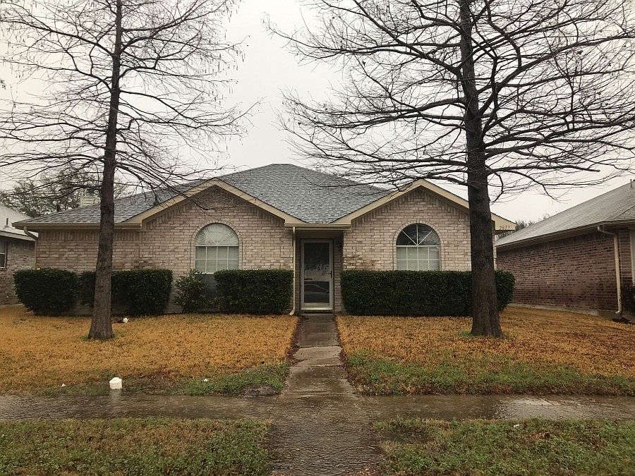 1st image of 2817 Coral Dr