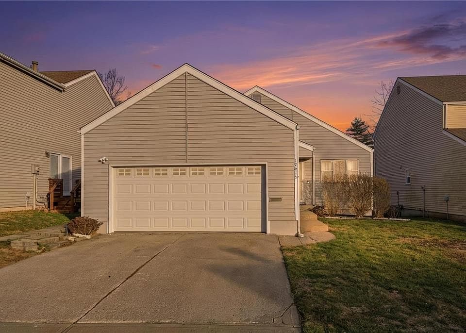 1st image of 10015 N Cherry Dr
