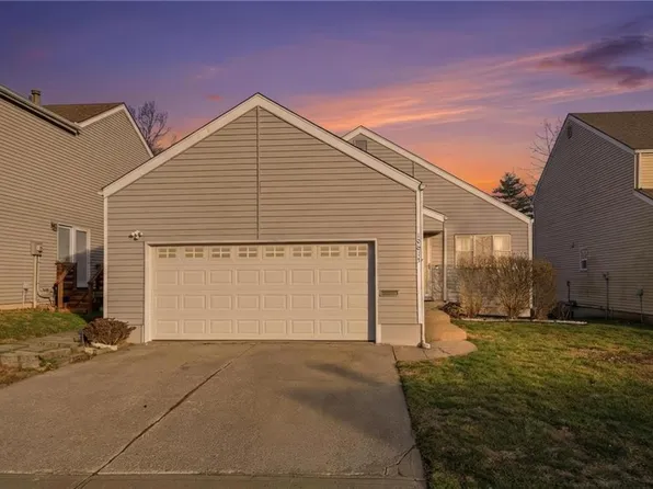 10015 N Cherry Dr, Kansas City, MO 64155