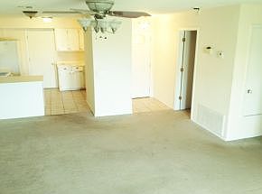 4th image of 321 SW 92nd St