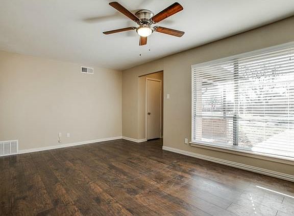 4th image of 2435 Globe Ave