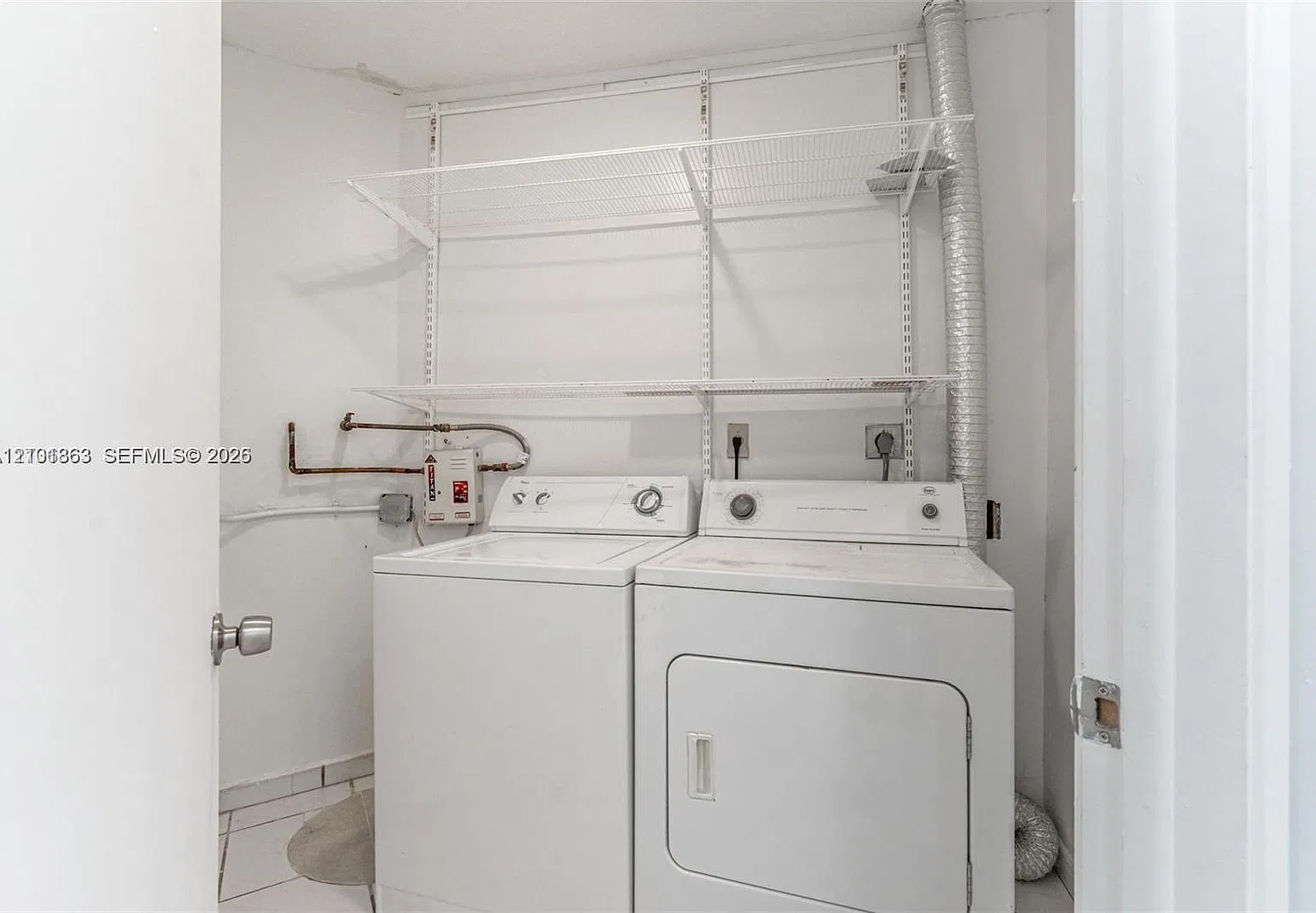 Bleau Fontaine Condo #2 — Photo 4