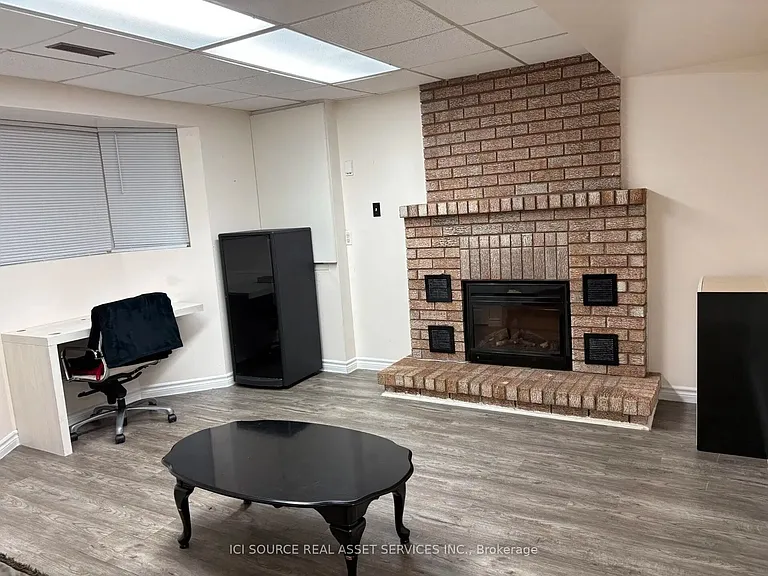 23 Broadbridge Dr #LOWER — Photo 3