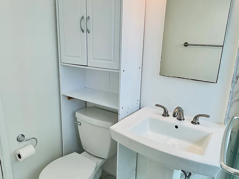 235 Bonair St — Photo 6