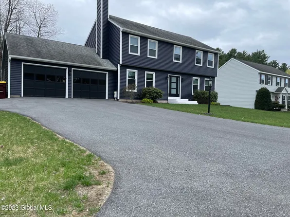51 Oak Tree Circle, Queensbury, NY 12804
