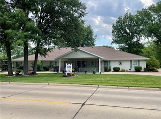 410 Sunset Dr, Vandalia, IL 62471