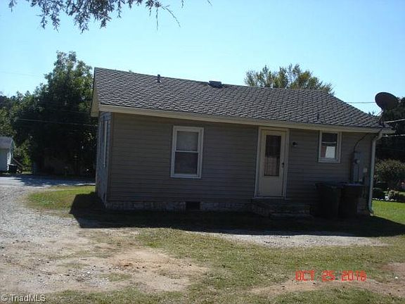 3rd image of 2234 Delta Pl