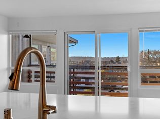 4336 15th Ave S APT 11, Seattle, WA 98108