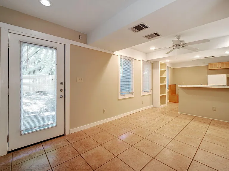 4506 Caswell Ave #B — Photo 12