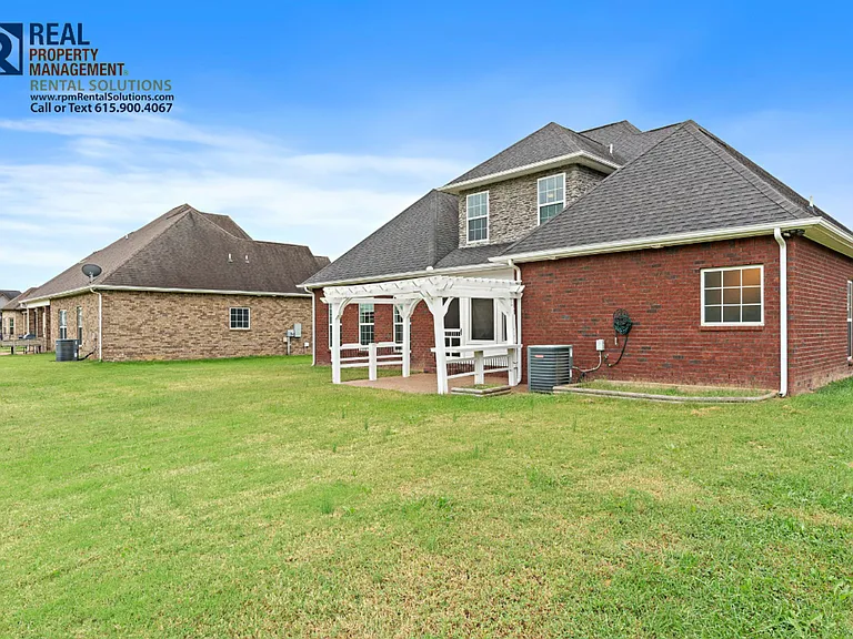 7670 Knobdate Rd — Photo 33