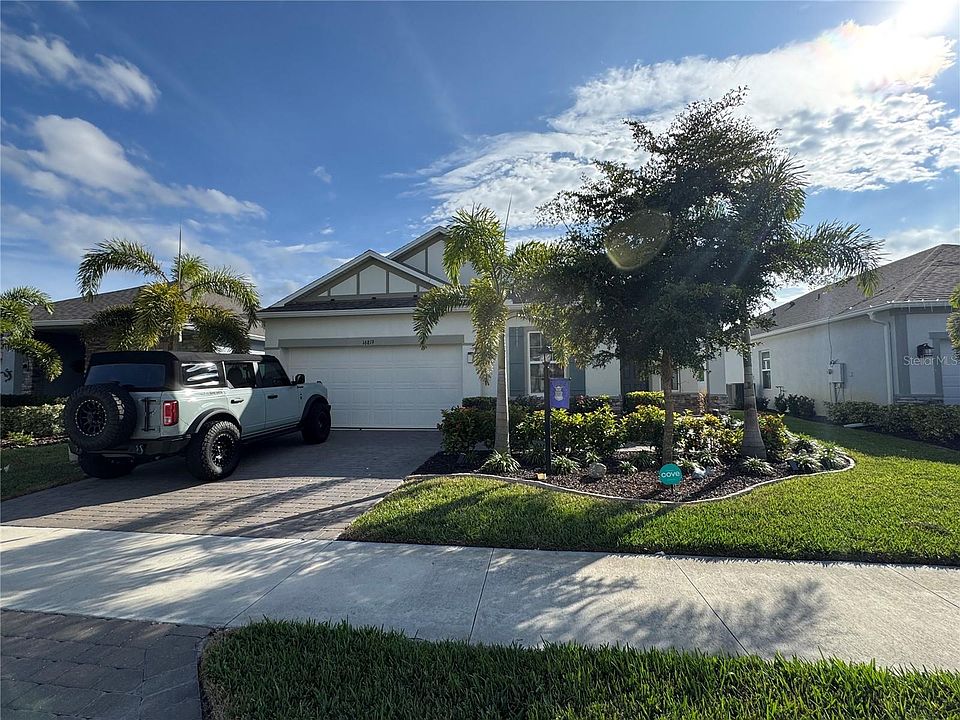 1st image of 16819 Canopy Garden Dr