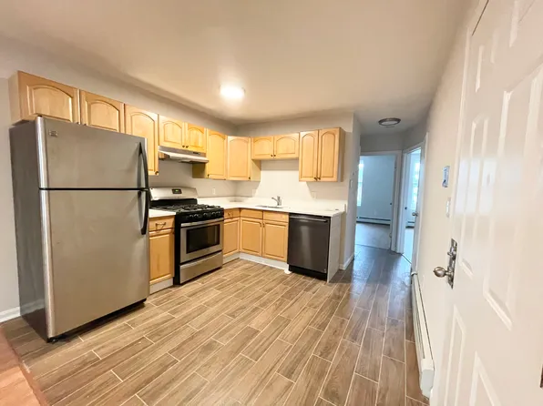 92 Hammond St, Boston, MA