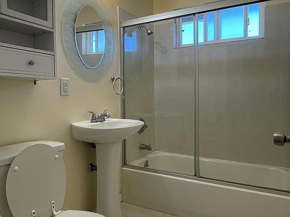 5th image of 1271 Parkington Ave #1271