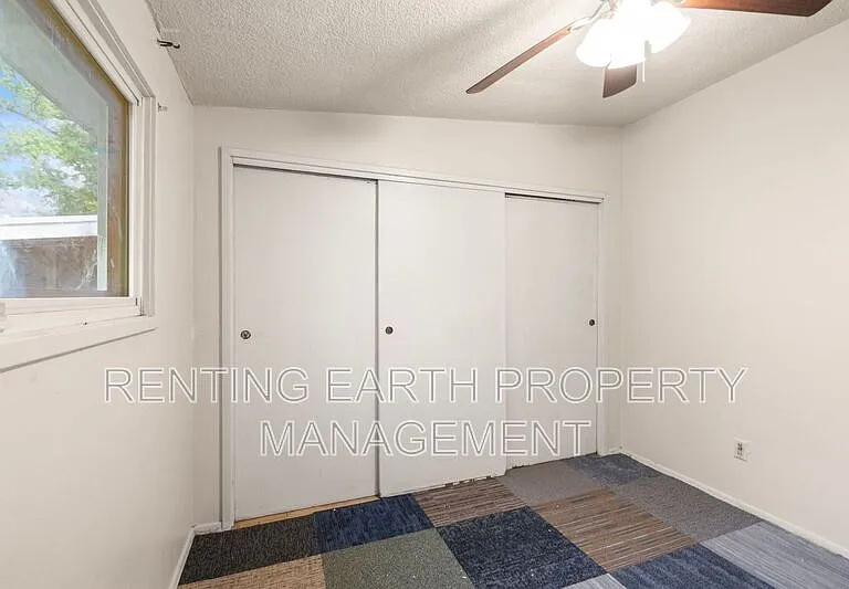 6452 Evergreen Blvd — Photo 20