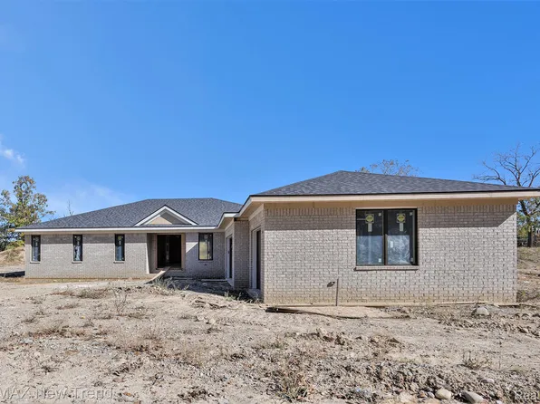 30526 Birchway Dr, Franklin, MI 48025