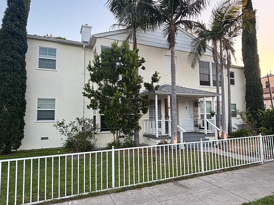 1021 S Glenoaks Blvd #1021