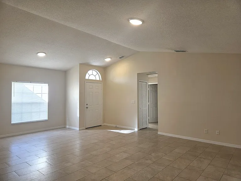 4025 E Cardinal Pines Dr — Photo 6