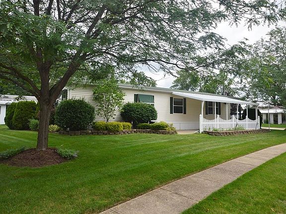 3rd image of 79 Periwinkle Dr #79