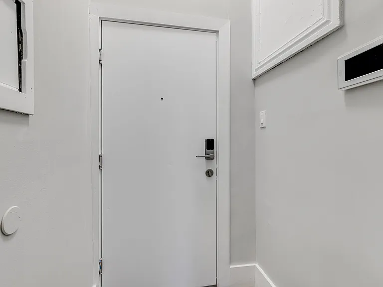 Unit Photo