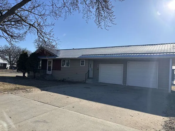 124 2nd St NE, Wadena, MN 56482