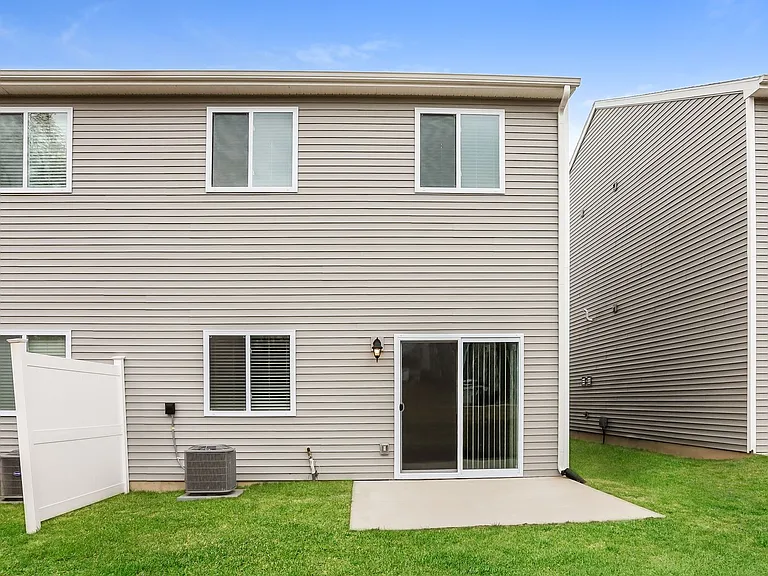 1304 Timber Hollow Ct — Photo 14