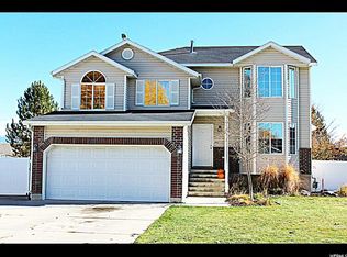 1093 S Killarney Dr, Syracuse, UT 84075