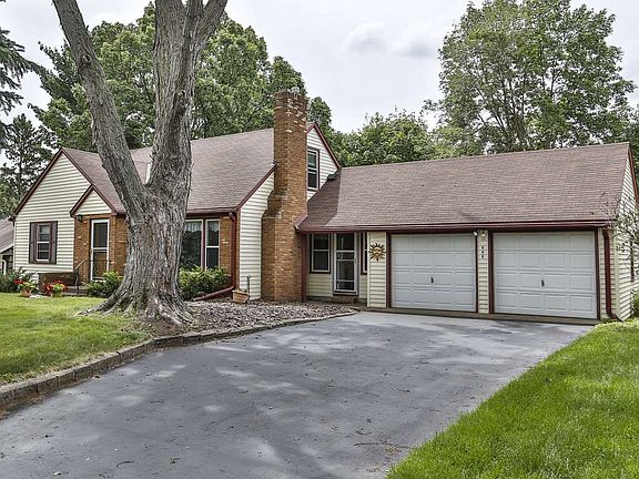 2nd image of 668 Shryer Ave W