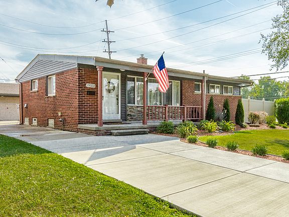 2nd image of 19333 Herrick St