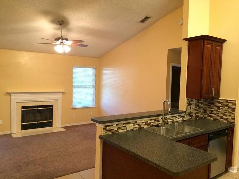2nd image of 1697 Chandelier Cir E