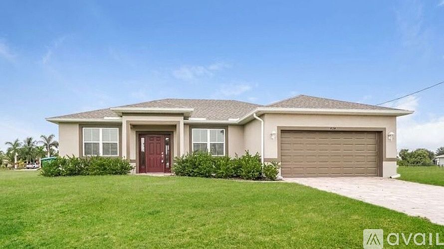 1st image of 423 NE 25th St