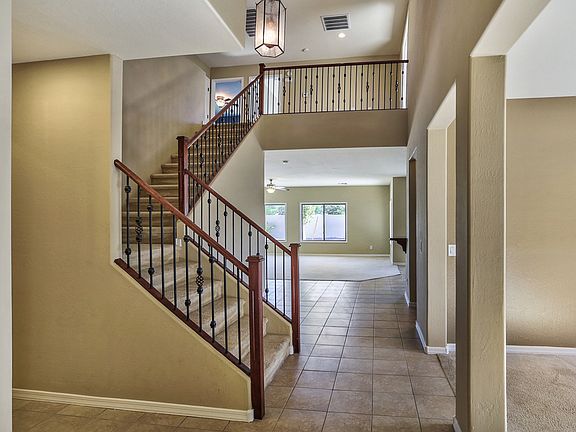 4th image of 17821 W Carmen Dr