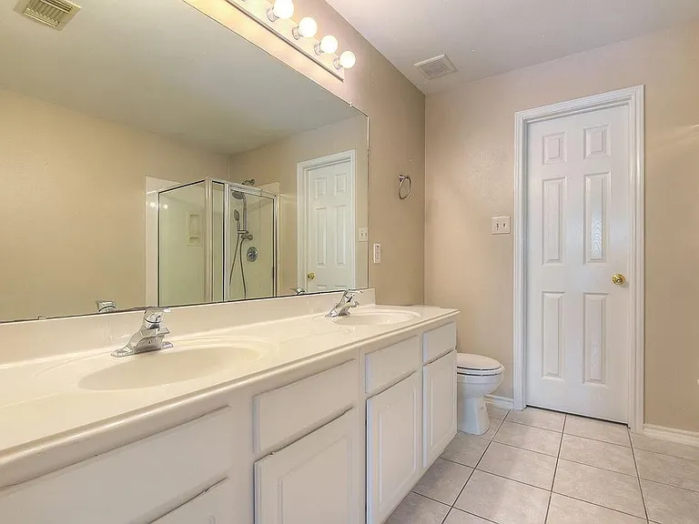 7 Newberry Trail Ct — Photo 24