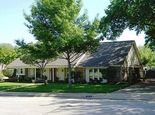 1812 Wimbleton Dr, Bedford, TX 76021