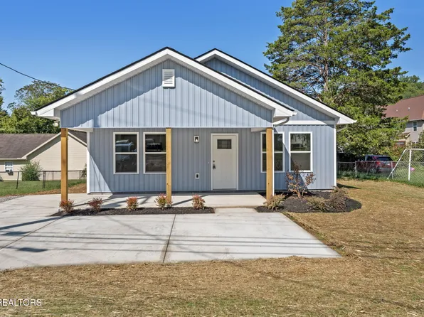 1807 Bradshaw Garden Rd NW, Knoxville, TN 37912