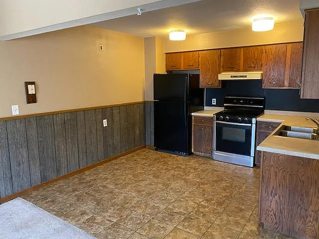 636 Hilton St #13 — Photo 8
