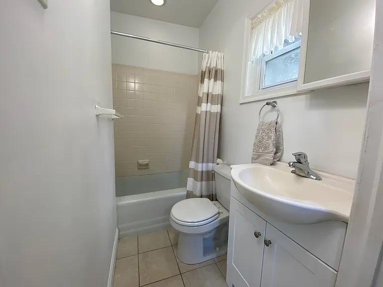 315 N Swarthmore Ave #2A — Photo 5
