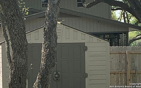 4th image of 114 Sharon Dr