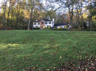 26 Windwood Rd, Brookfield, CT 06804