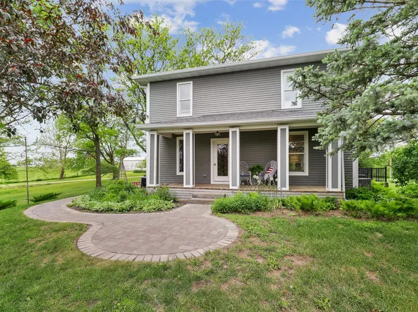 1741 Pitzer Rd, Earlham, IA 50072