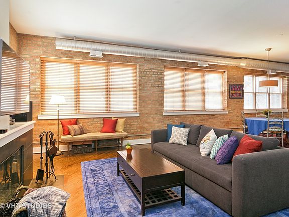 2nd image of 2533 N Ashland Ave APT 2E