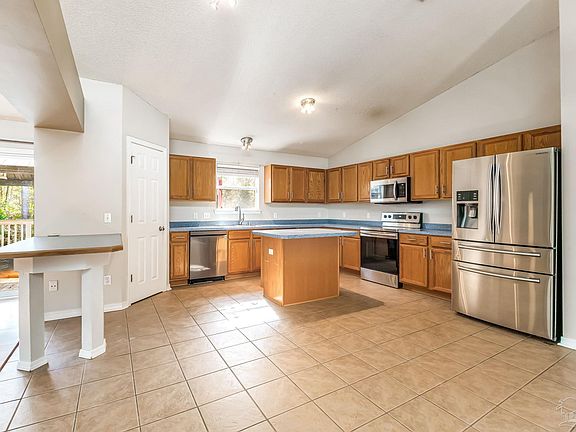 3rd image of 6499 Heronwalk Dr