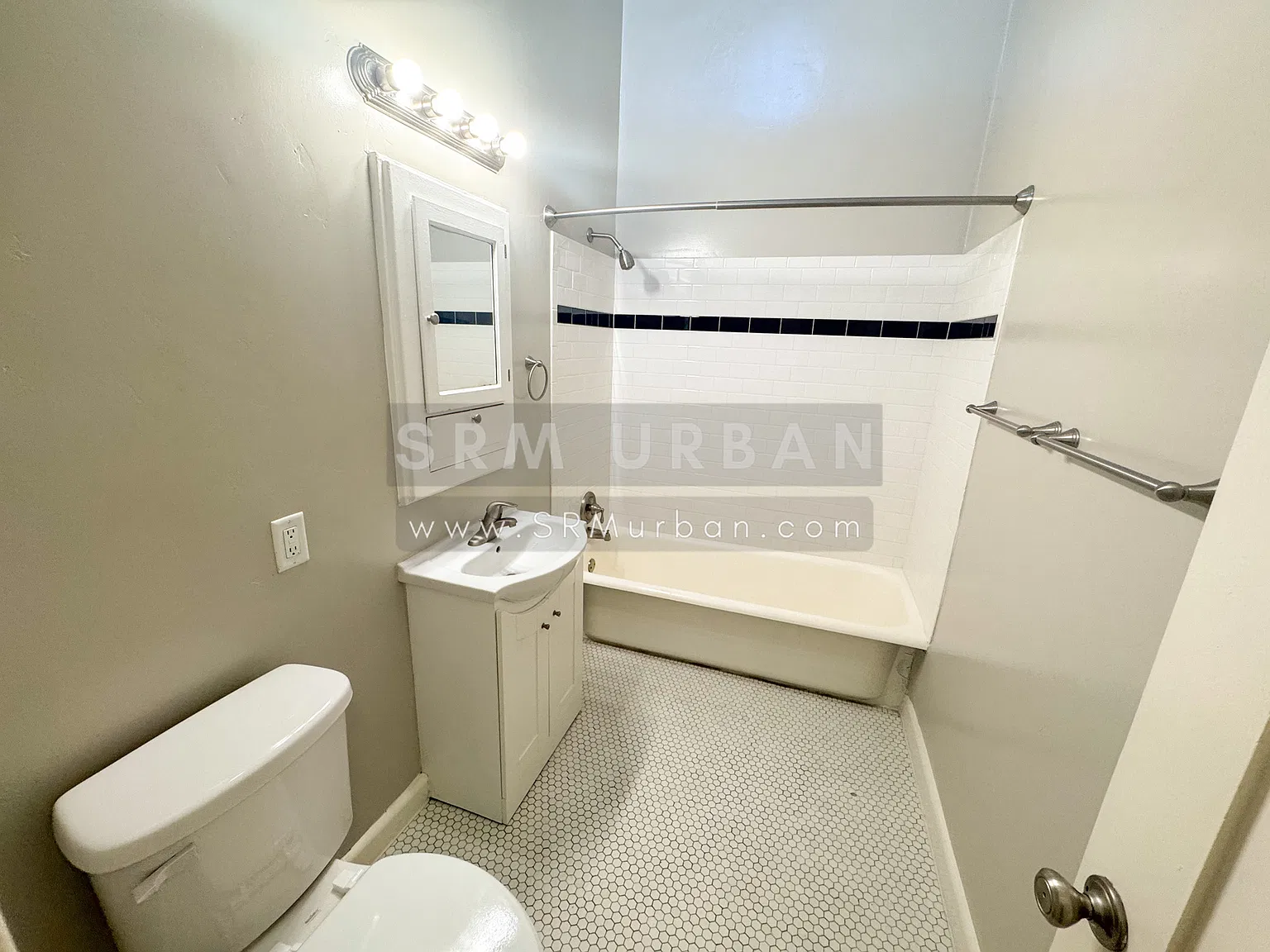 1 bed, 500 sqft, $2,295 — Photo 3