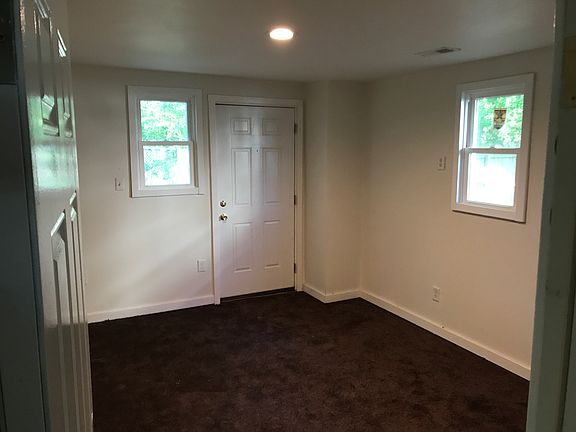 5th image of 203 Charlotte Ave