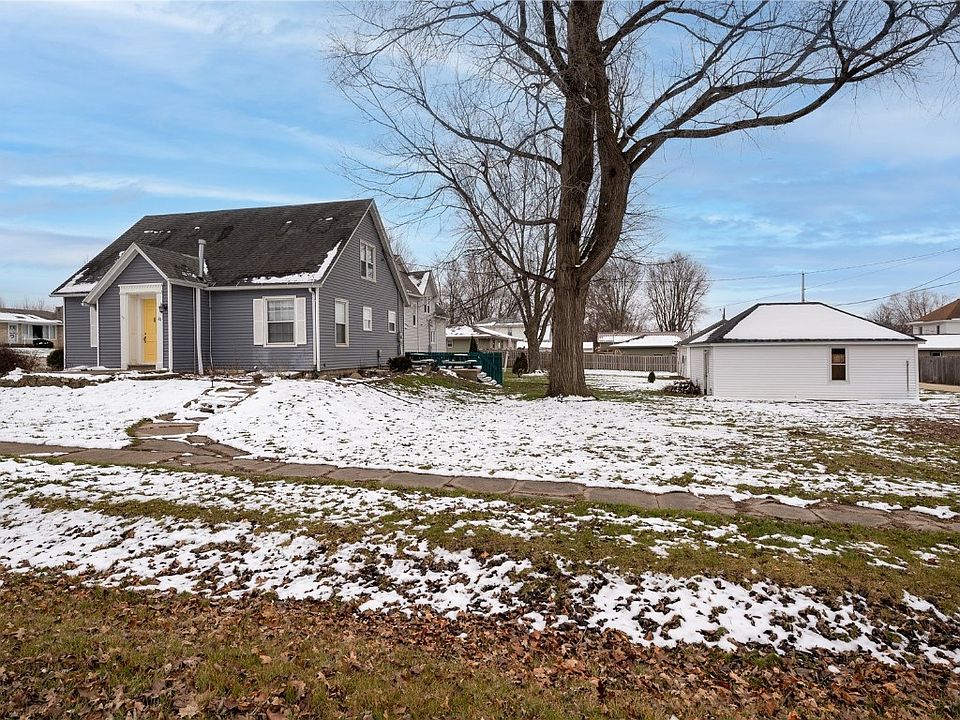 101 Main St, Lowden, IA 52255 Zillow