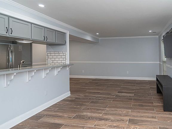 5th image of 44437 Newburyport Dr