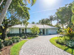 902 Lake Shore Dr, Delray Beach, FL 33444
