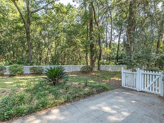 5th image of 310 Cannon Ct