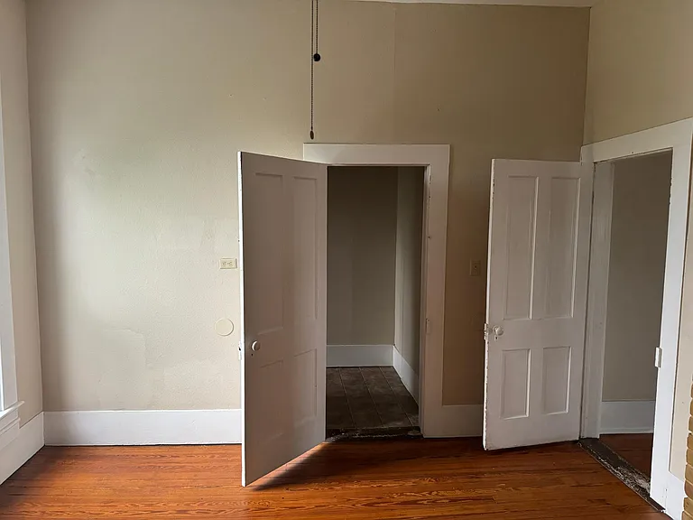 328 N Main St #B — Photo 7